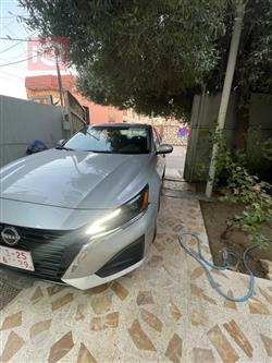 نیسان ئەلتیما